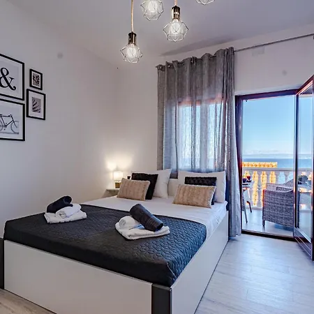 Apartment Beautiful In With Wifi Prigradica