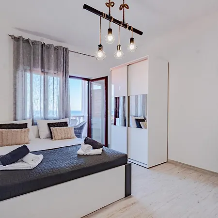 Beautiful In With Wifi Apartment Prigradica